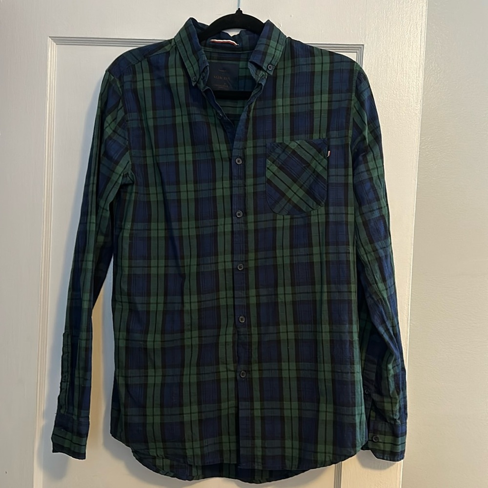Men’s plaid button down